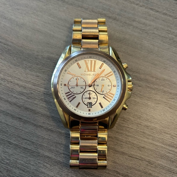 Michael Kors Bradshaw Two Tone oversized chronograph watch - Picture 2 of 8
